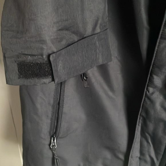 💥3/$12 men’s lightweight jacket - Picture 4 of 6